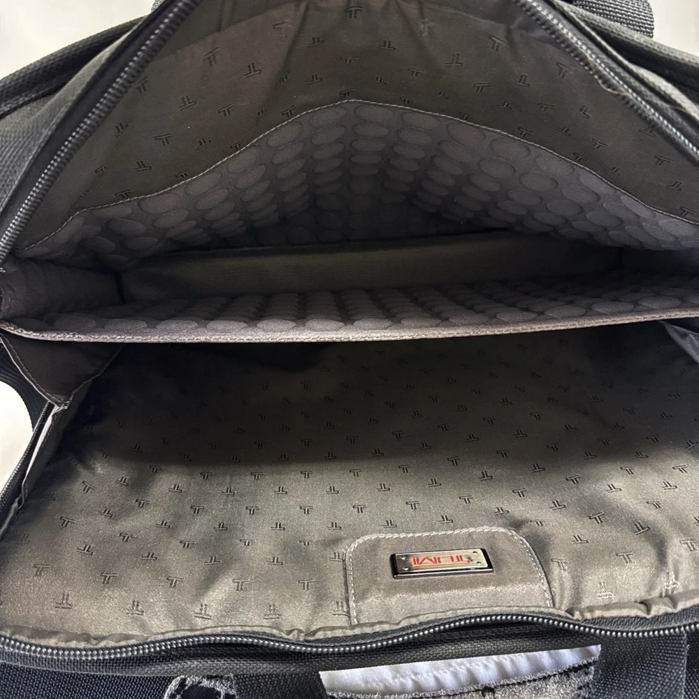 TUMI Laptop/Briefcase With Multiple Pockets & Padded Compartment Black Nylon